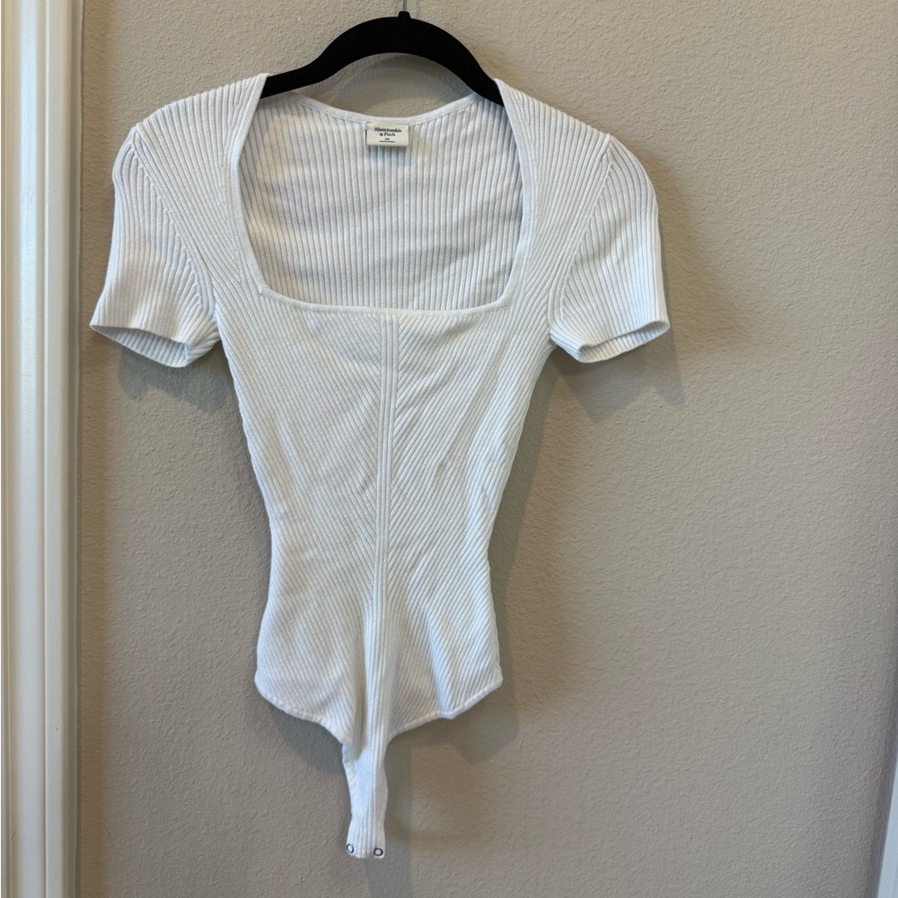 Abercrombie & Fitch White Ribbed Bodysuit